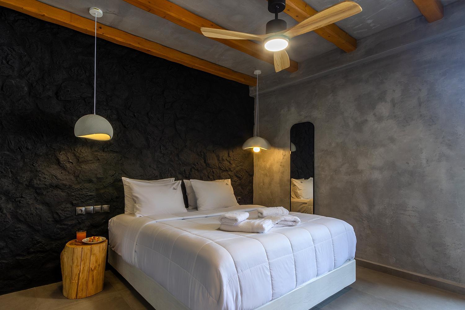 Osmio Luxury Residence Adamantas  Bagian luar foto