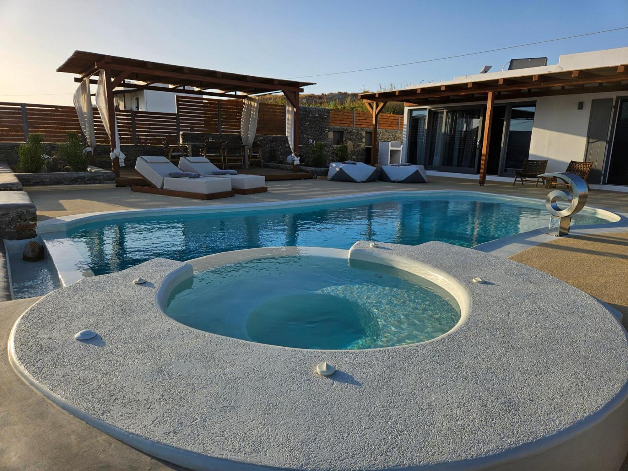 Osmio Luxury Residence Adamantas  Bagian luar foto