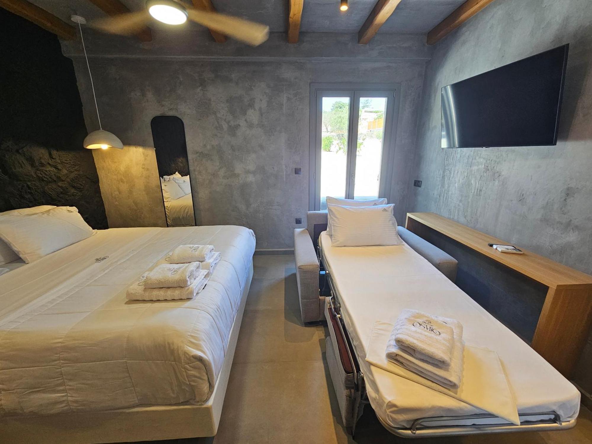 Osmio Luxury Residence Adamantas  Bagian luar foto